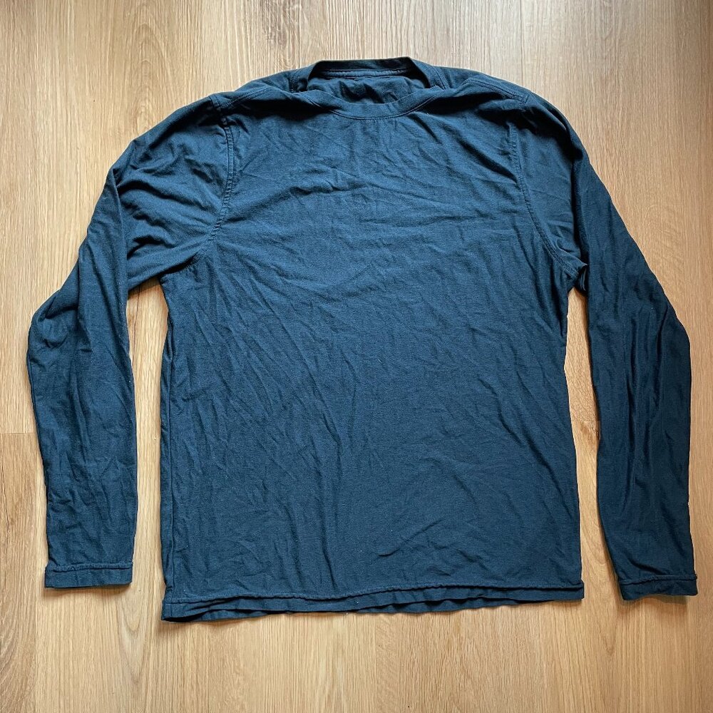 Vuori Strato Tech Tee Long Sleeve Navy Men's S Great Condition UPF 30+ Rrp $64